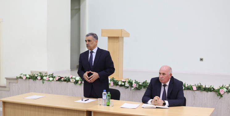 Xocavənd Rayon İcra Hakimiyyəti başçısı Eyvaz Hüseynovun vətəndaşlarla növbəti səyyar qəbulu keçirilmişdir