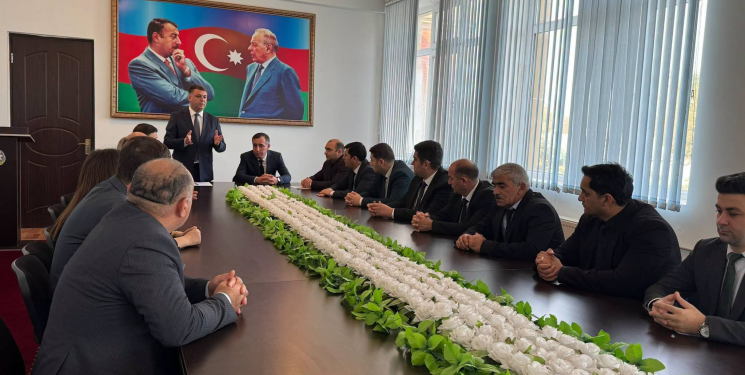 “Şəhərsalma və memarlıqda yeni baxış” mövzusunda toplantı keçirilib